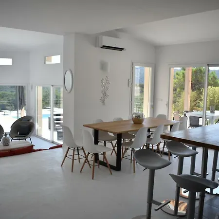 Magnifique Neuve De 300 M2, Vue Sur Mer, Piscine, Spa, Sauna, Salle De Sport Villa *