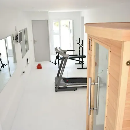 Magnifique Neuve De 300 M2, Vue Sur Mer, Piscine, Spa, Sauna, Salle De Sport Porto-Vecchio (Corsica)